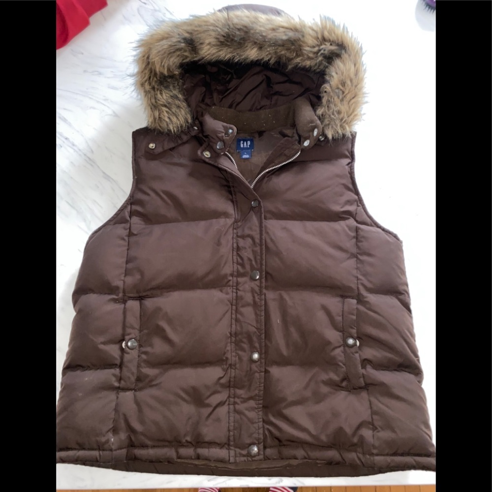 Gap brown puffer puffy down vest fur trim hood l